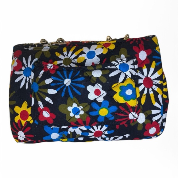 Floral Chic Quilted Shoulder Bag – Elegant & Stylish with Chain Strap - Picture 4 of 4